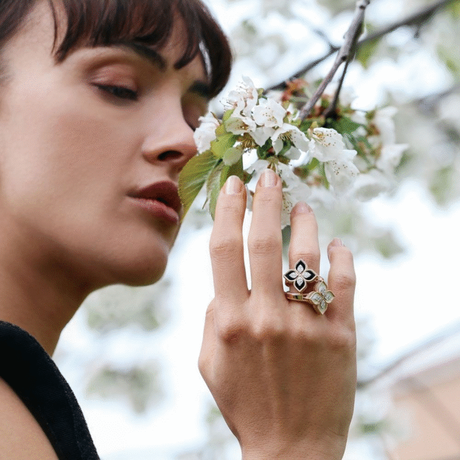 Princess Flower Ring with Diamonds