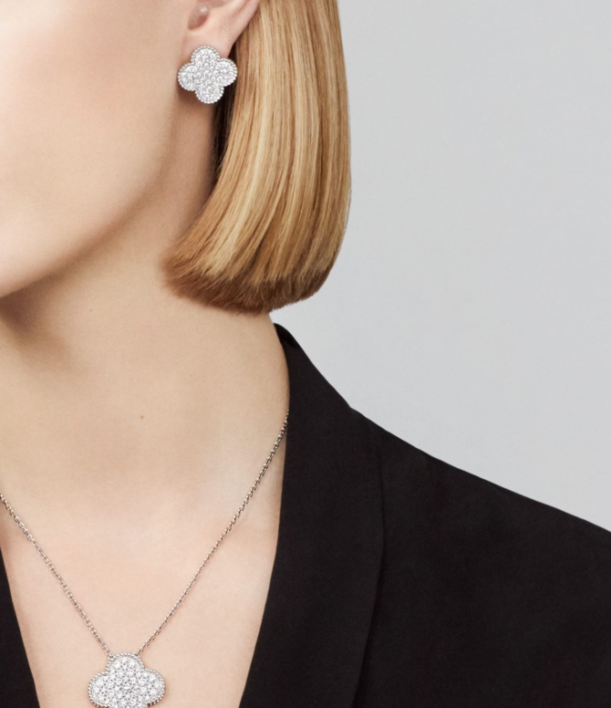 Magic Alhambra Earrings (Diamond)