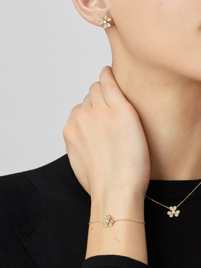 Frivole Pendant, Mini Model, Diamonds
