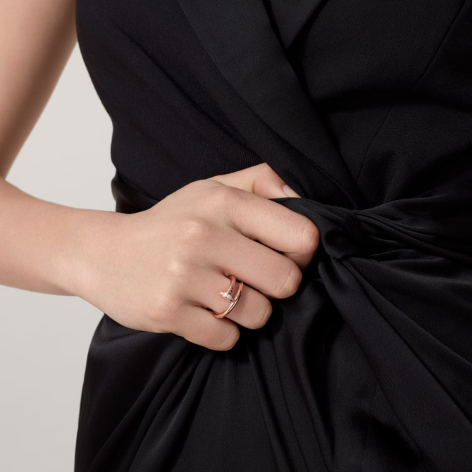 Juste Un Clou Ring, Classic Model, Diamonds