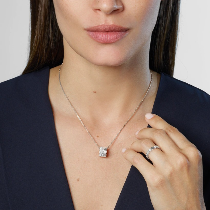Bee de Chaumet Ring, Diamonds, 4mm