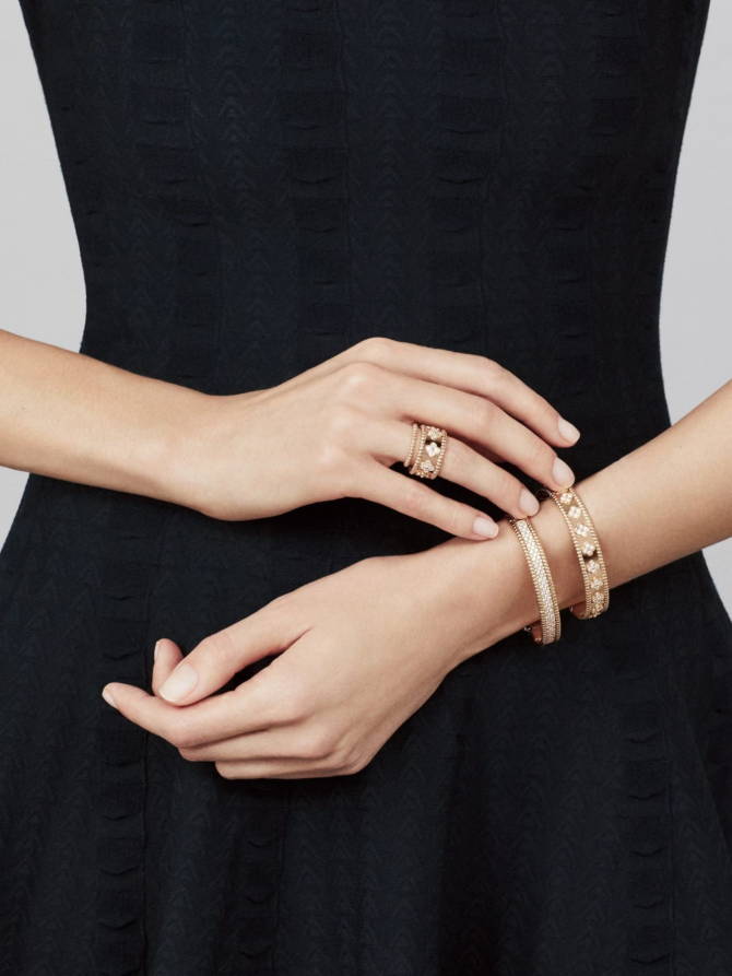 Perlée Pearls of Gold Ring, Small Model
