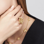 Frivole Necklace, 9 flowers - Image 3