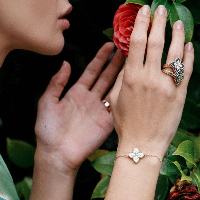 Princess Flower Bracelet with Diamonds