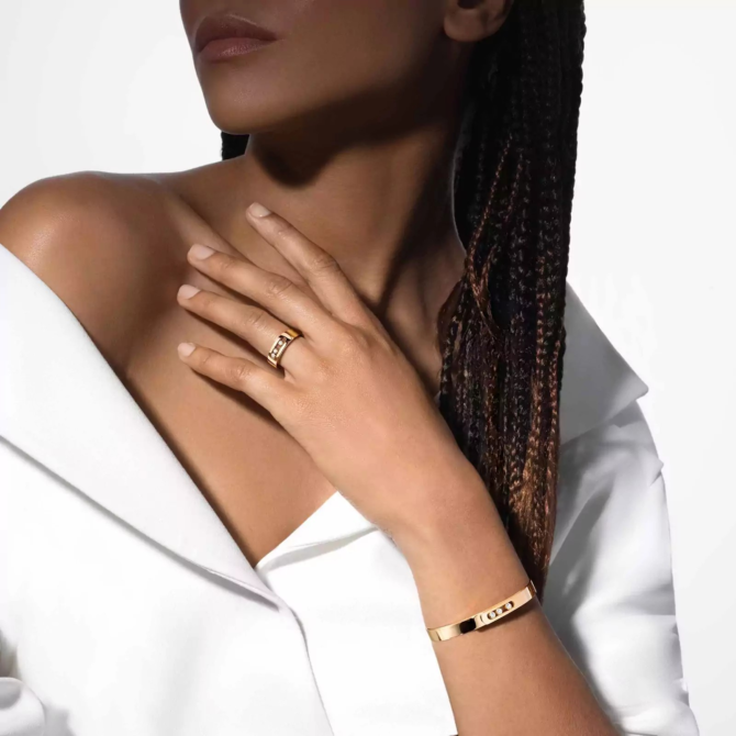 Move Noa Bangle