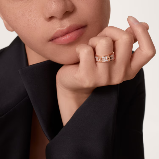 Love Ring, Classic Model, Paved