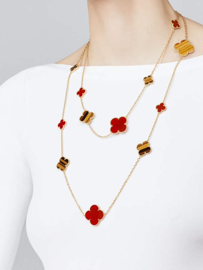 Magic Alhambra Long Necklace, 16 Motifs