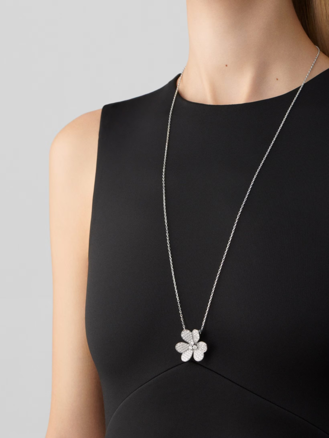 Frivole Clip Pendant,  Very Large Model