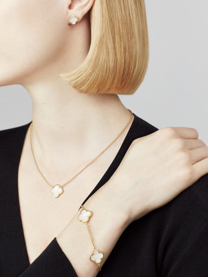 Pure Alhambra Pendant