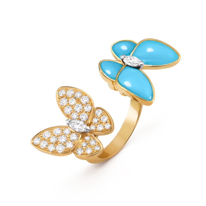 Two Butterfly Between the Finger Ring