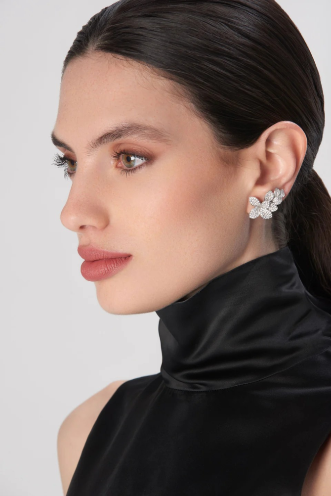 Petit Garden Earrings, White Gold with Diamonds