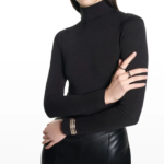 Quatre Classique Wedding Band - Image 2