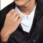 Quatre Classique Wedding Band - Image 3