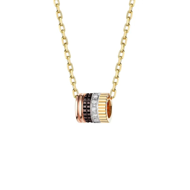Quatre Classique Pendant, S Motif