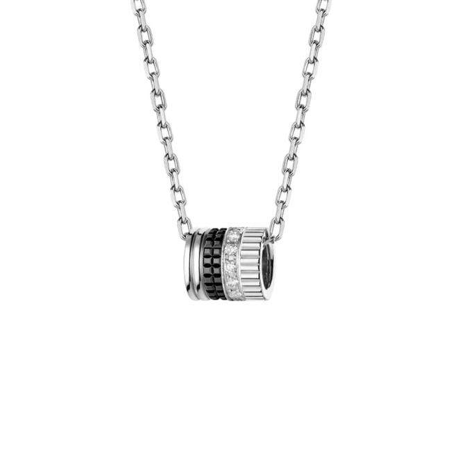 Quatre Black Edition Pendant, S Motif