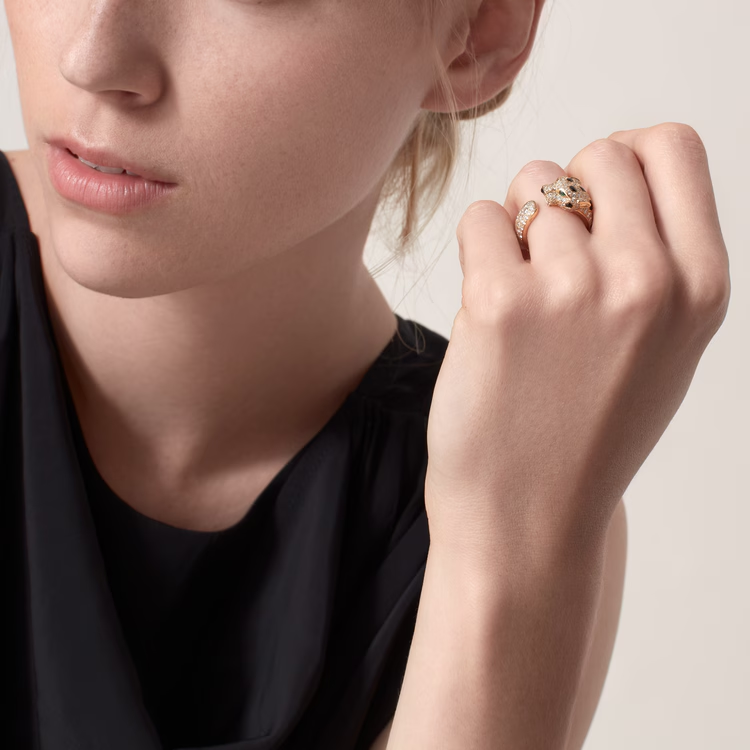 Panthčre de Cartier Ring, Medium Model, Half-Paved - Image 2